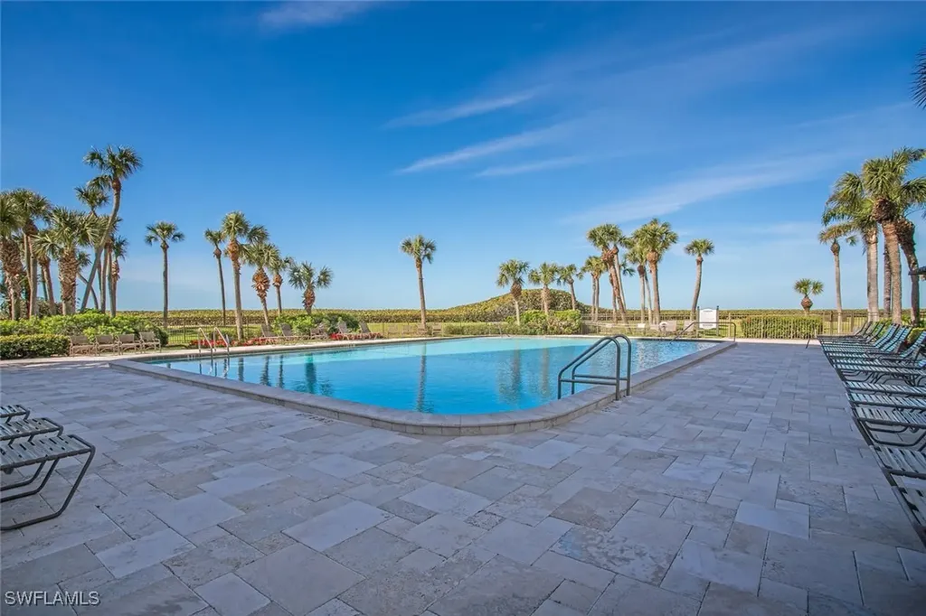 10851 Gulf Shore Drive Naples FL 34108