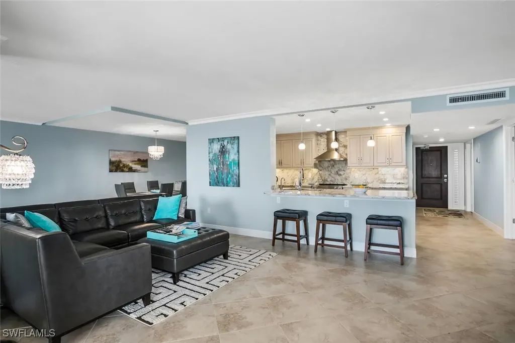 10851 Gulf Shore Drive Naples FL 34108