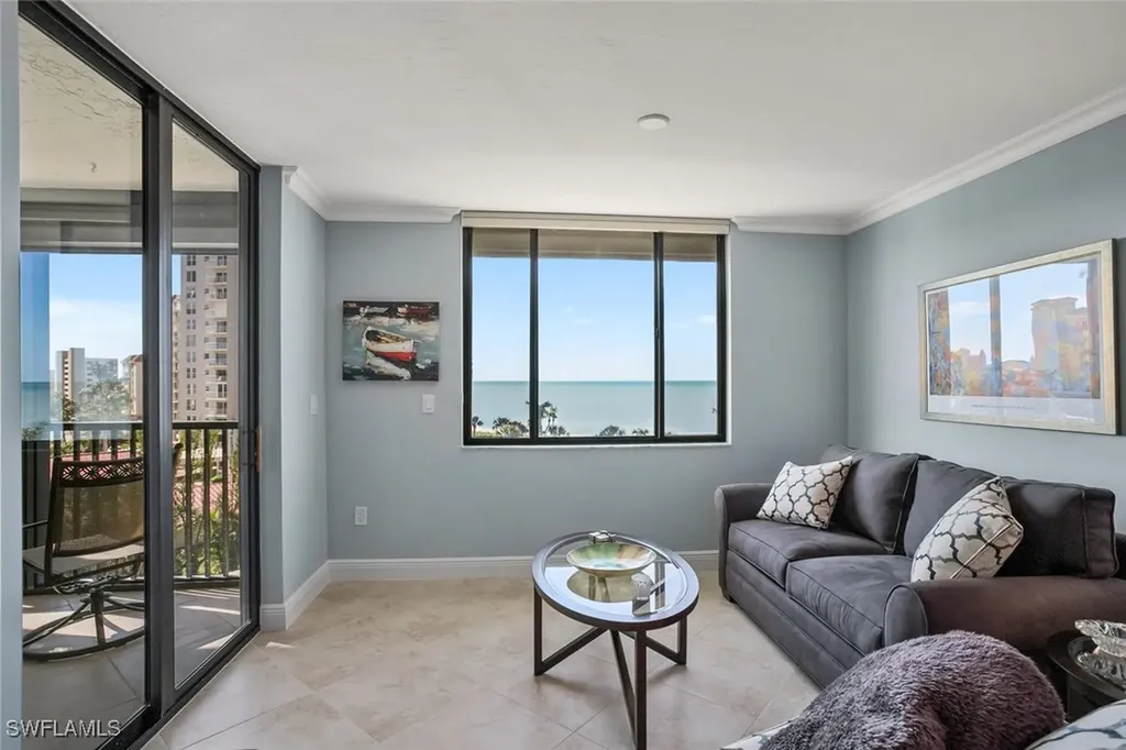 10851 Gulf Shore Drive Naples FL 34108