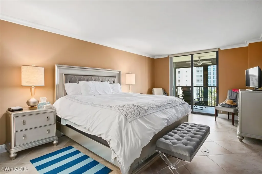 10851 Gulf Shore Drive Naples FL 34108