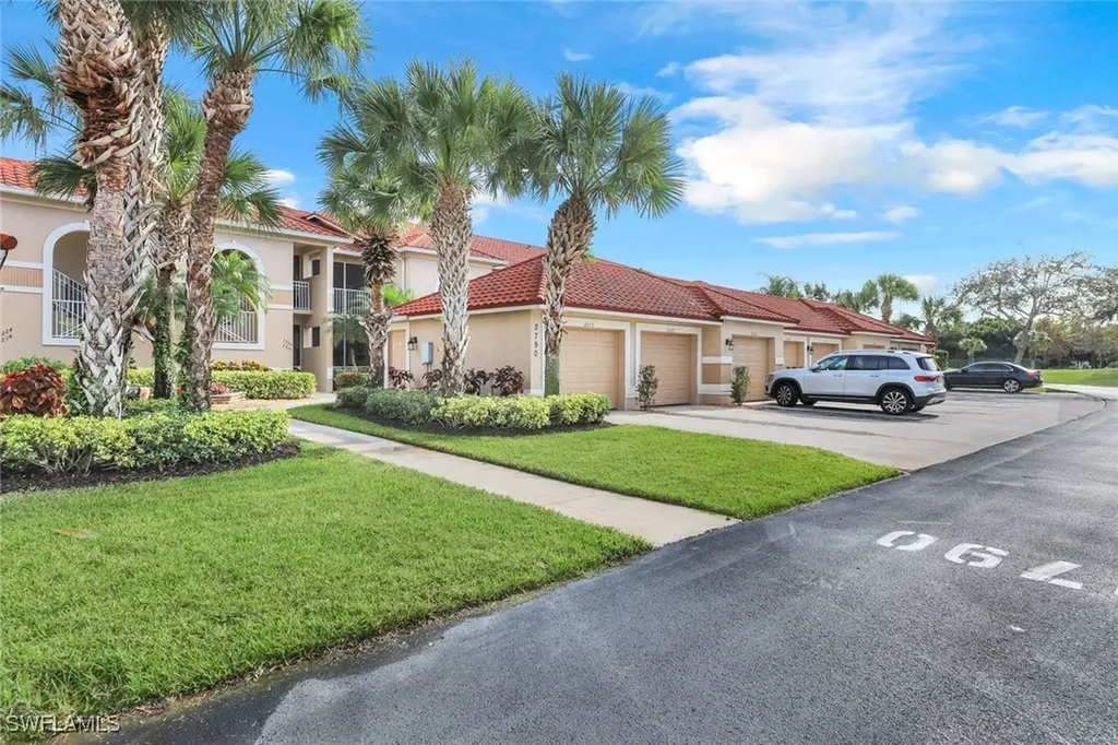 2790 Cypress Trace Circle Naples FL 34119