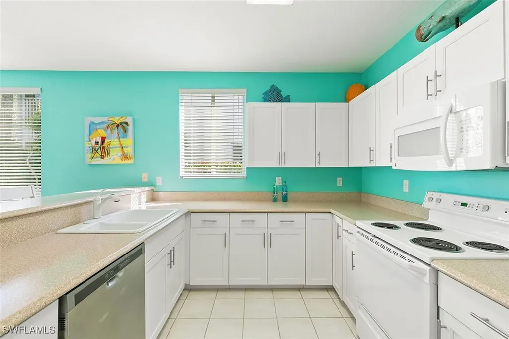 8471 Southbridge Drive Estero FL 33967