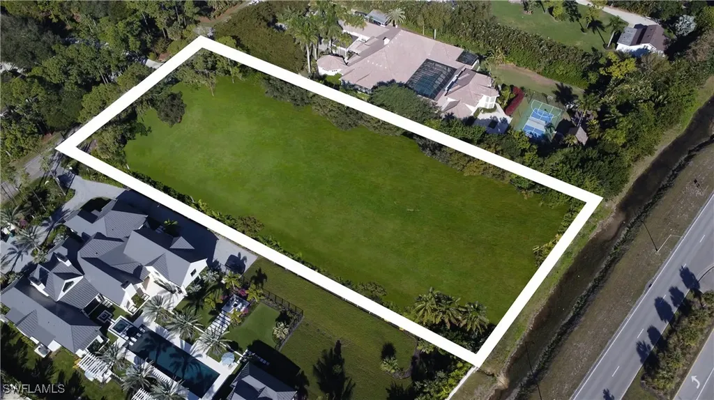 644 Hickory Road Naples FL 34108
