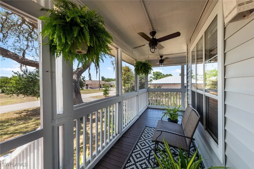 2040 Clarke Avenue Fort Myers FL 33905