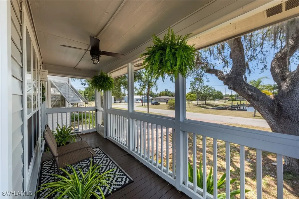 2040 Clarke Avenue Fort Myers FL 33905