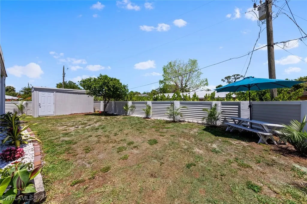 2040 Clarke Avenue Fort Myers FL 33905