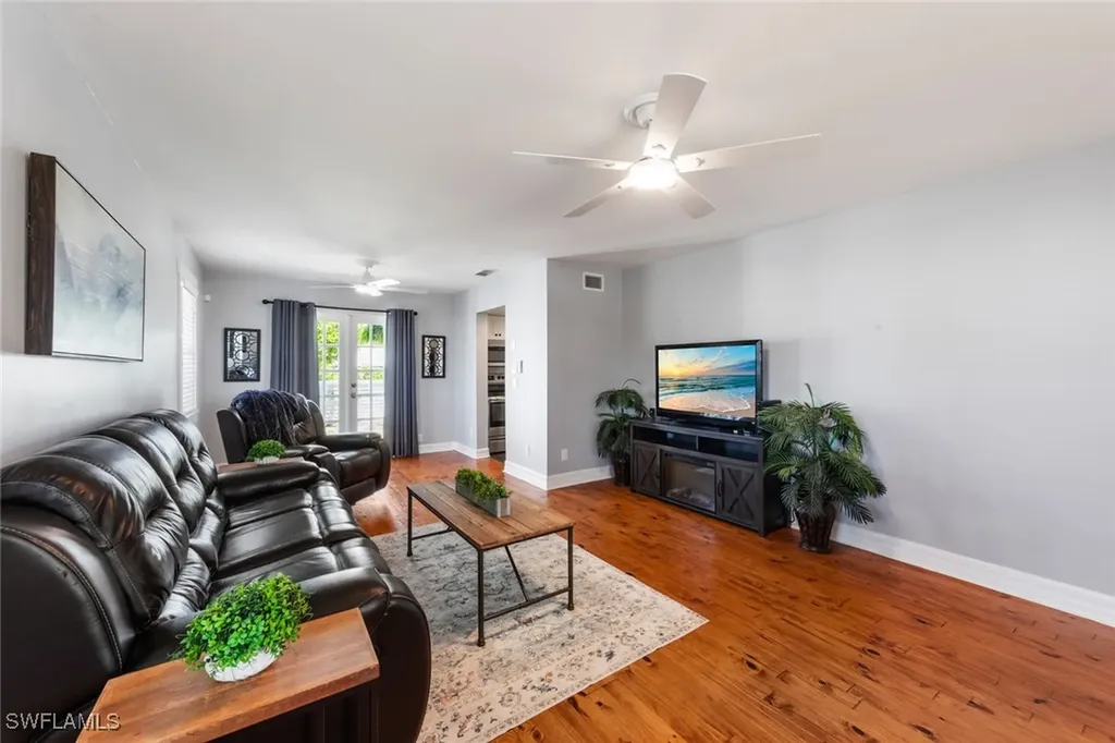 2040 Clarke Avenue Fort Myers FL 33905