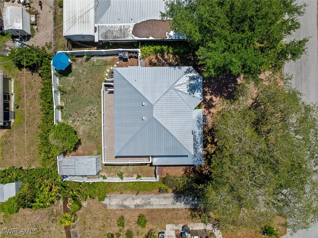 2040 Clarke Avenue Fort Myers FL 33905
