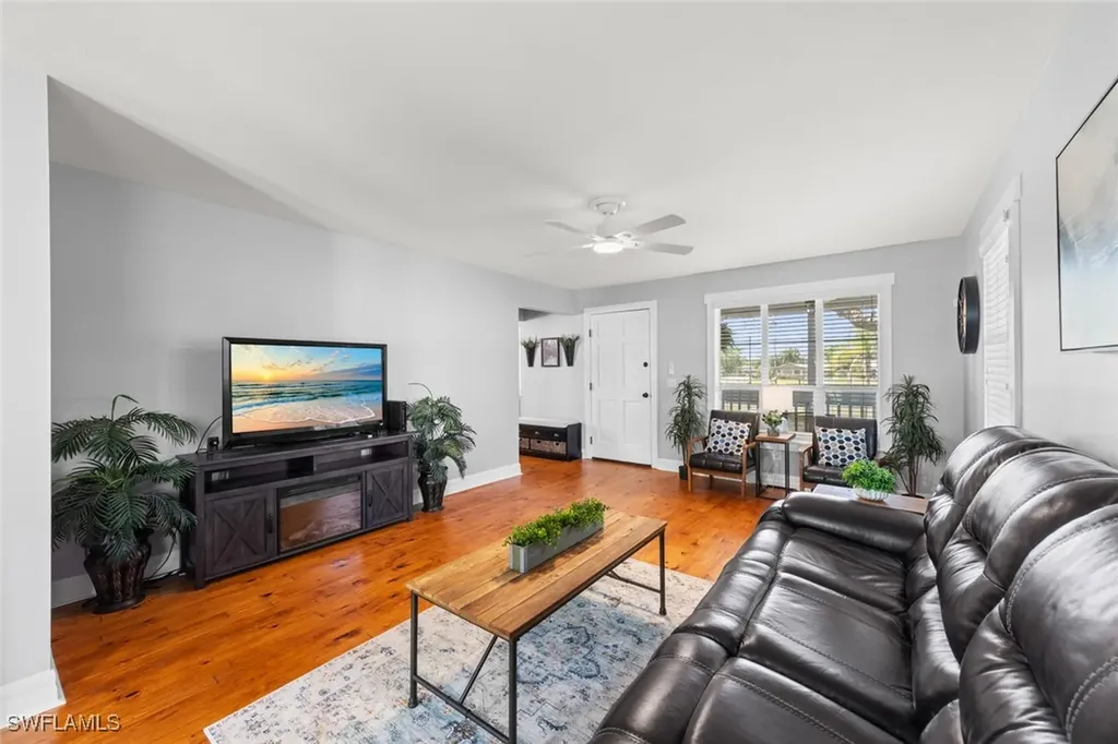 2040 Clarke Avenue Fort Myers FL 33905