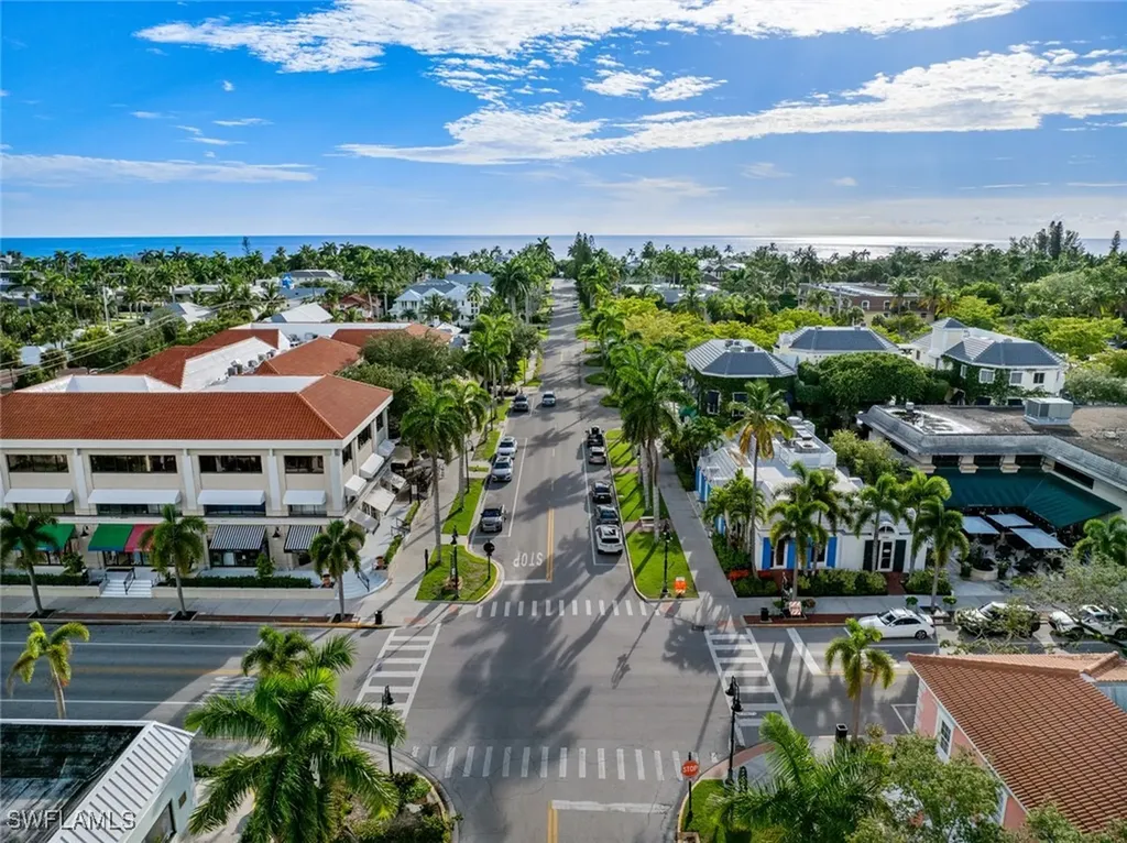 606 Broad Avenue S Naples FL 34102