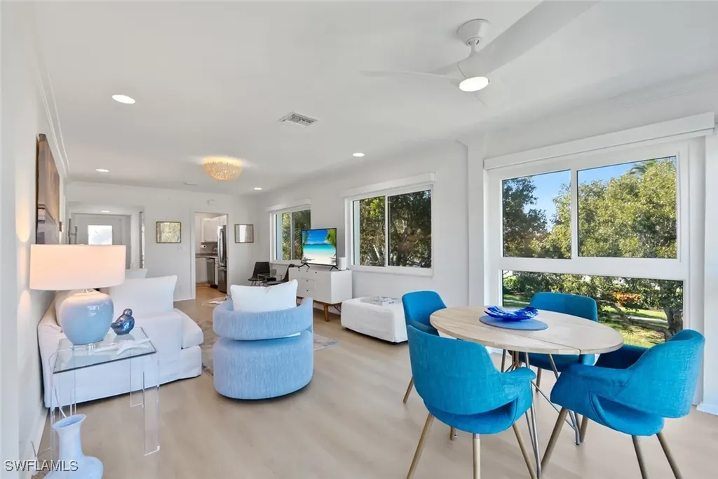 606 Broad Avenue S Naples FL 34102