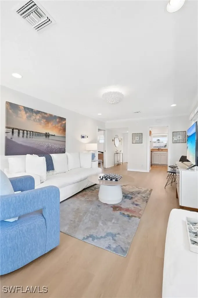 606 Broad Avenue S Naples FL 34102