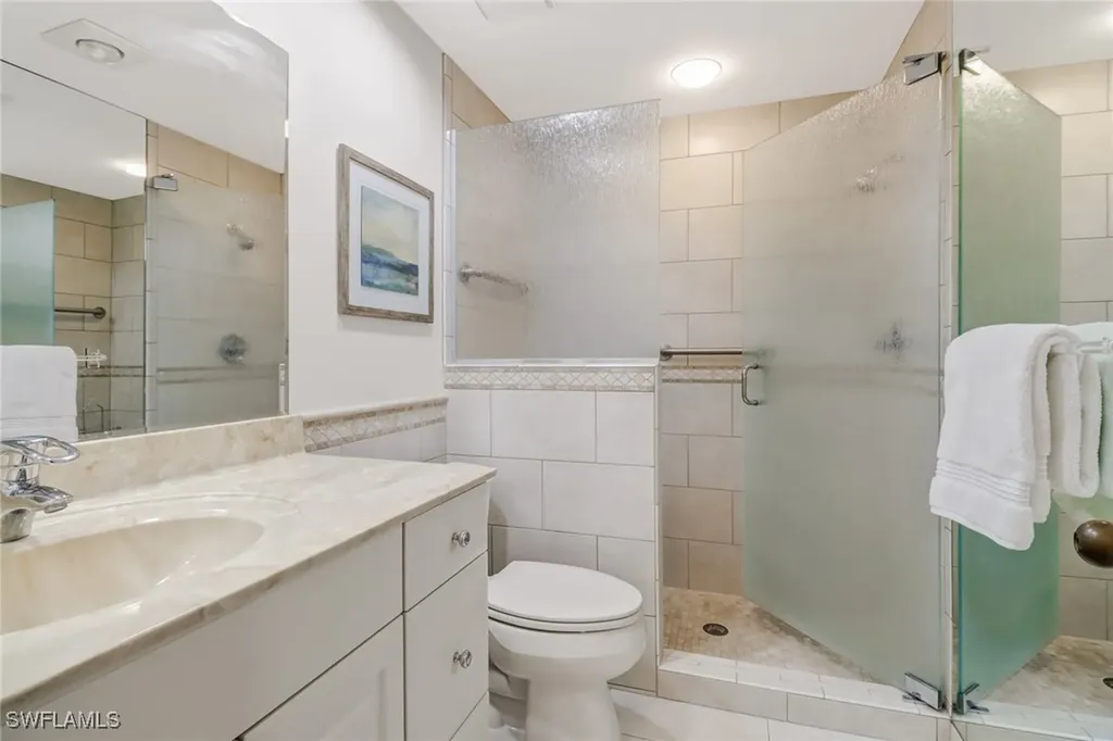205 Park Shore Drive Naples FL 34103