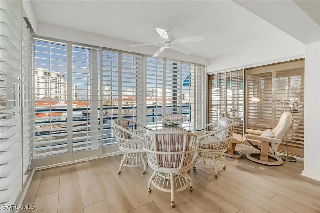 205 Park Shore Drive Naples FL 34103