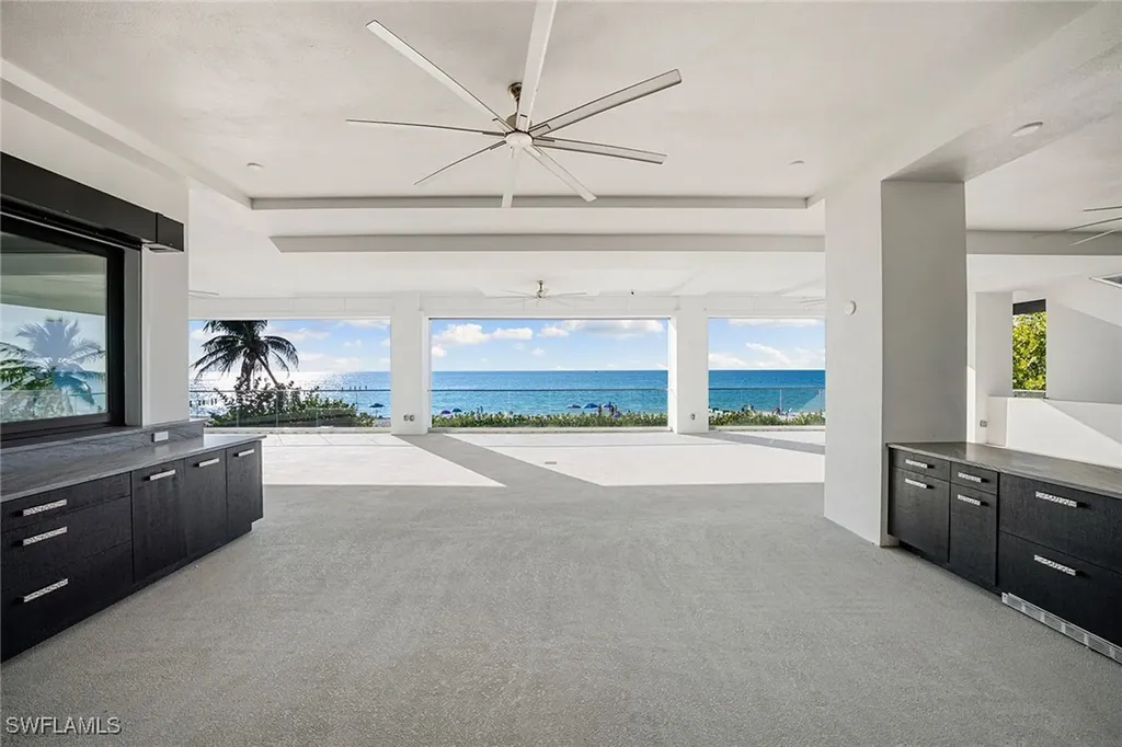 26 2nd Avenue S Naples FL 34102