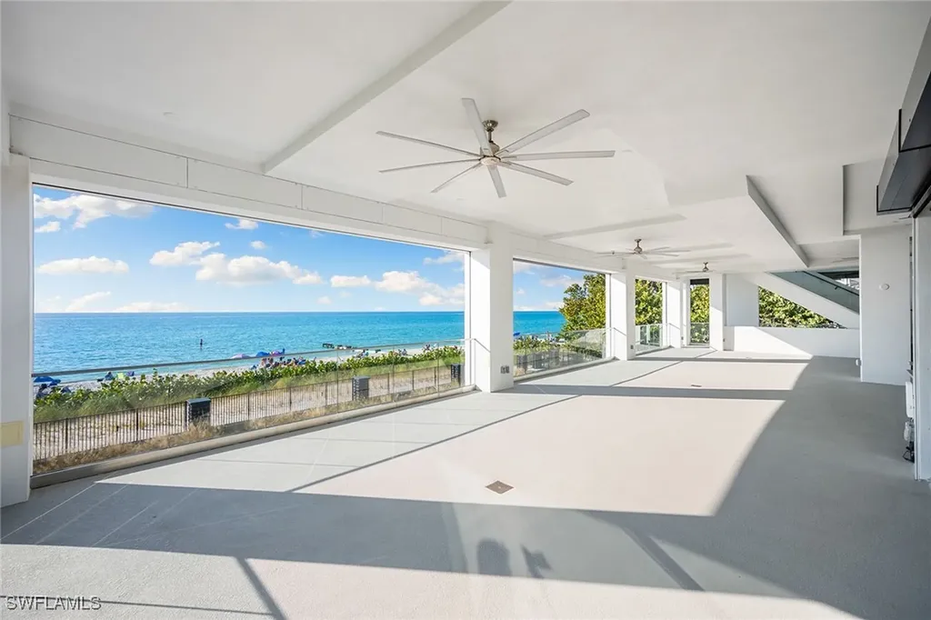 26 2nd Avenue S Naples FL 34102