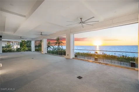 26 2ND Avenue S Naples FL 34102