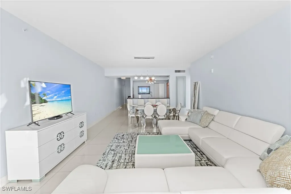 3000 Oasis Grand Boulevard Fort Myers FL 33916
