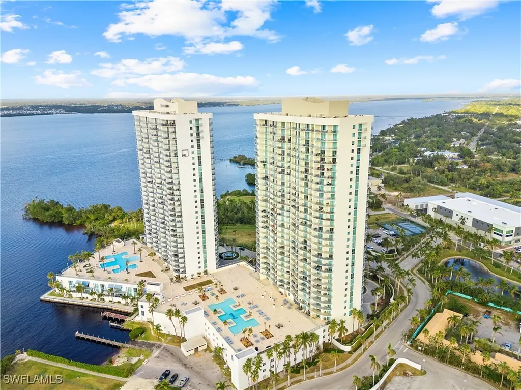 3000 Oasis Grand Boulevard Fort Myers FL 33916