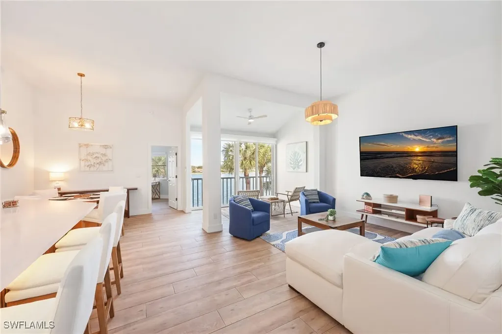 2711 Citrus Lake Drive Naples FL 34109