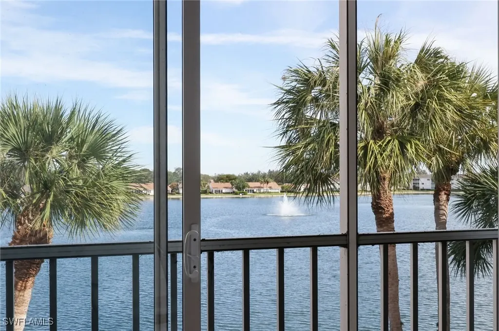 2711 Citrus Lake Drive Naples FL 34109