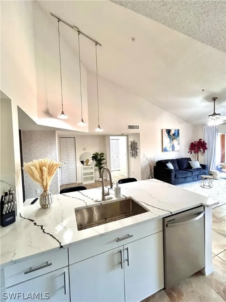 1265 Wildwood Lakes Boulevard Naples FL 34104