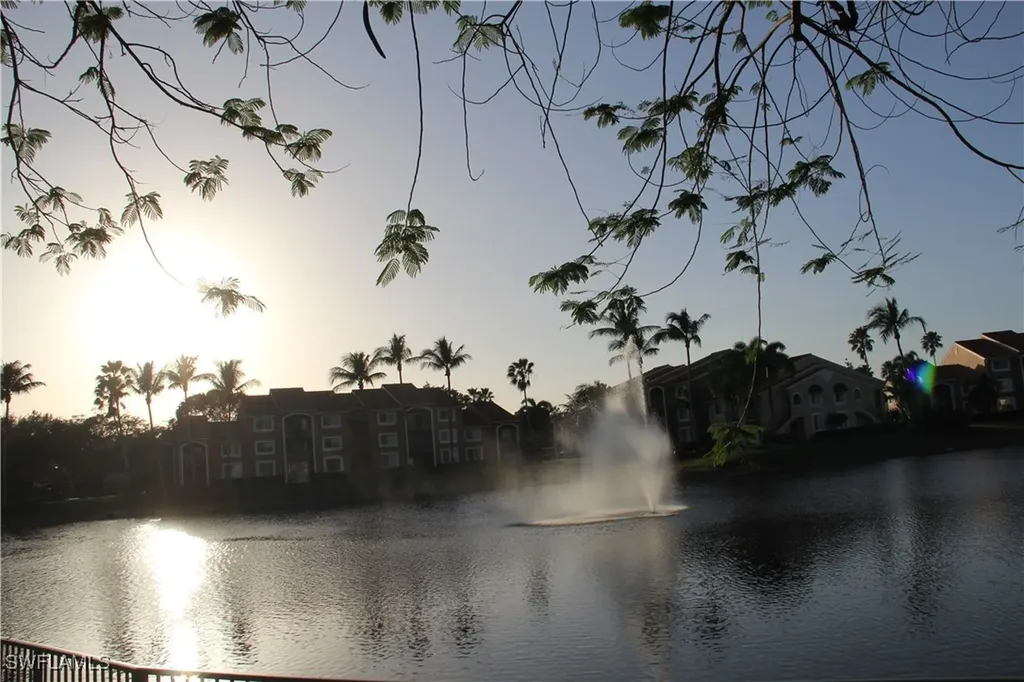 1265 Wildwood Lakes Boulevard Naples FL 34104