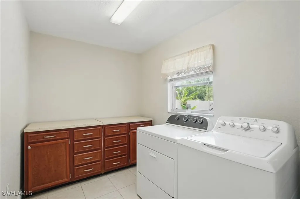 426 Chestnut Avenue NW Port Charlotte FL 33952