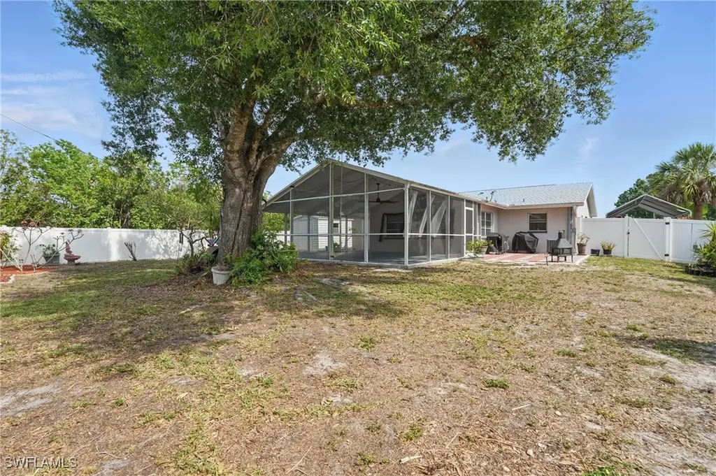 426 Chestnut Avenue NW Port Charlotte FL 33952