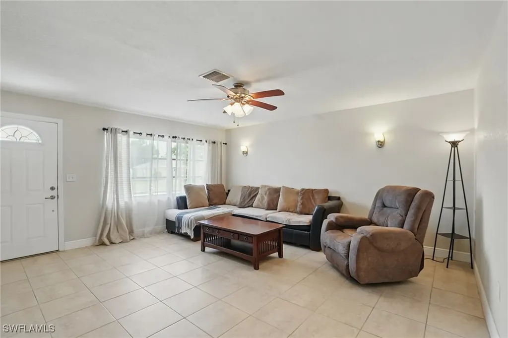 426 Chestnut Avenue NW Port Charlotte FL 33952