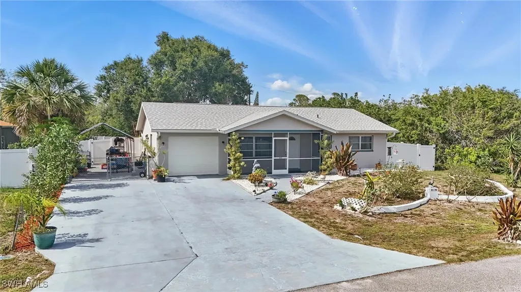 426 Chestnut Avenue NW Port Charlotte FL 33952