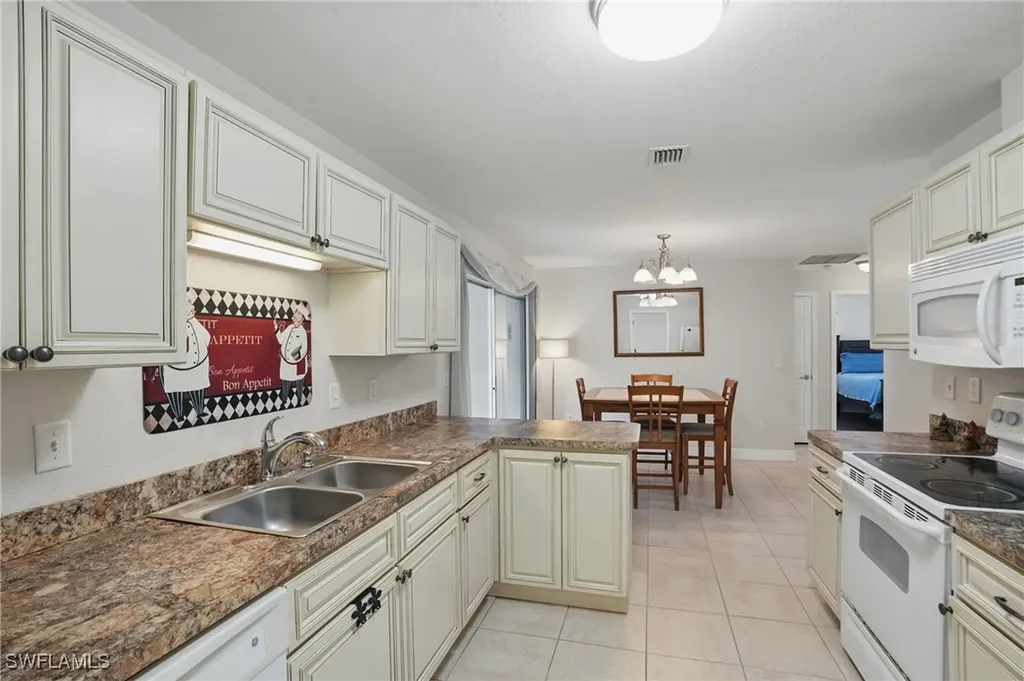 426 Chestnut Avenue NW Port Charlotte FL 33952