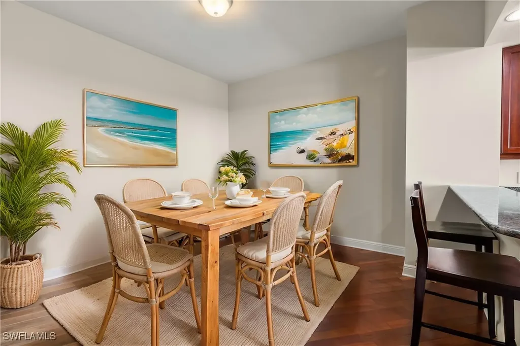 455 Cove Tower Drive Naples FL 34110