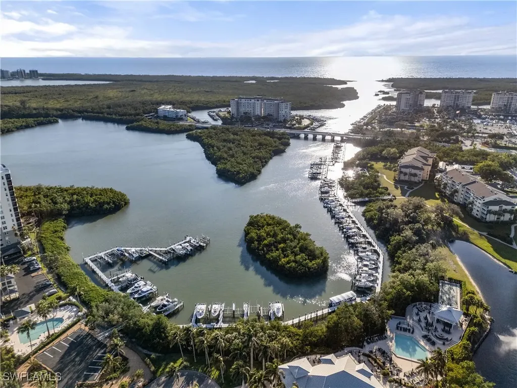 455 Cove Tower Drive Naples FL 34110
