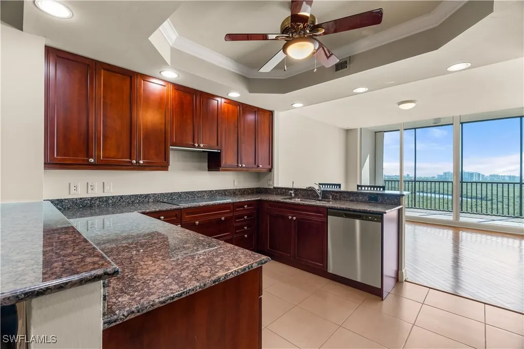 455 Cove Tower Drive Naples FL 34110