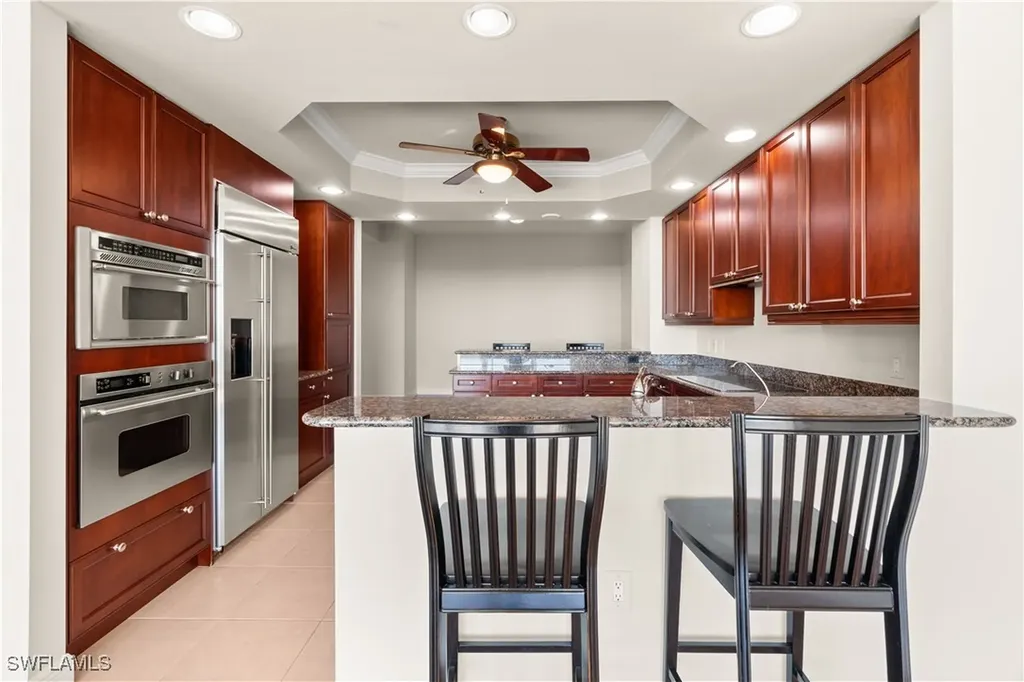 455 Cove Tower Drive Naples FL 34110