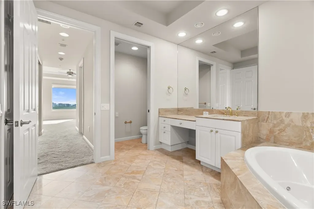 455 Cove Tower Drive Naples FL 34110