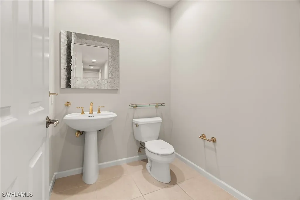 455 Cove Tower Drive Naples FL 34110