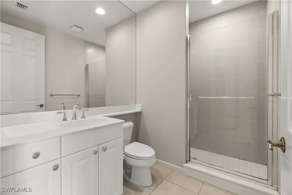 455 Cove Tower Drive Naples FL 34110