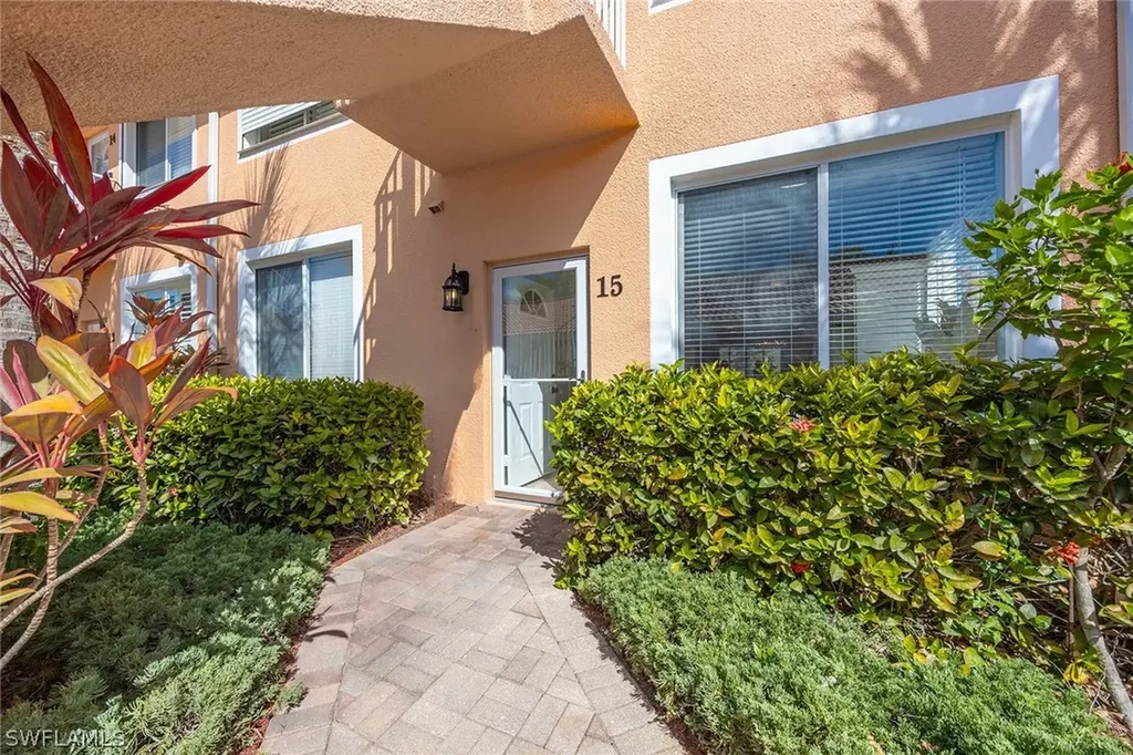 6830 Beach Resort Drive Naples FL 34114