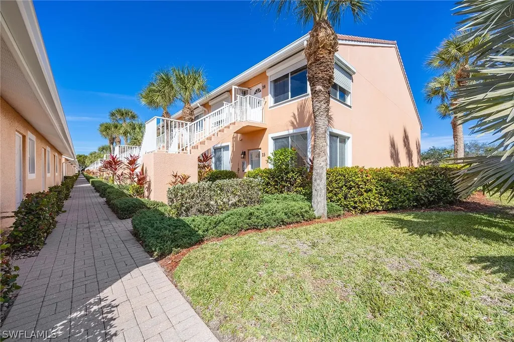 6830 Beach Resort Drive Naples FL 34114