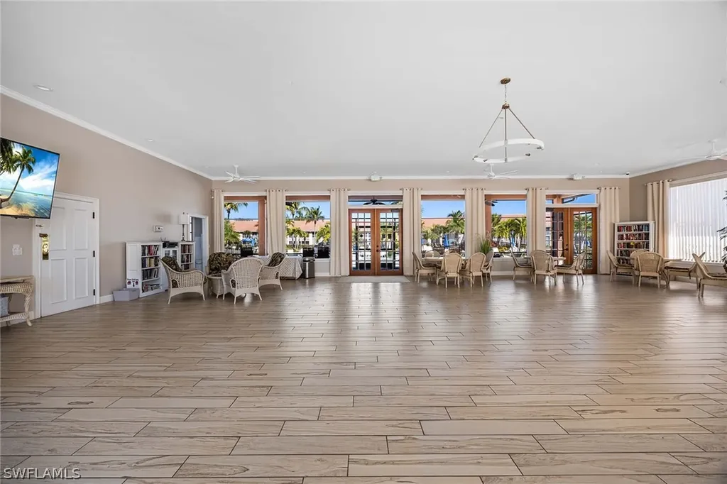 6830 Beach Resort Drive Naples FL 34114