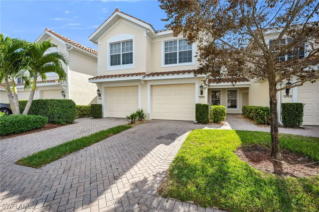 1295 Henley Street Naples FL 34105