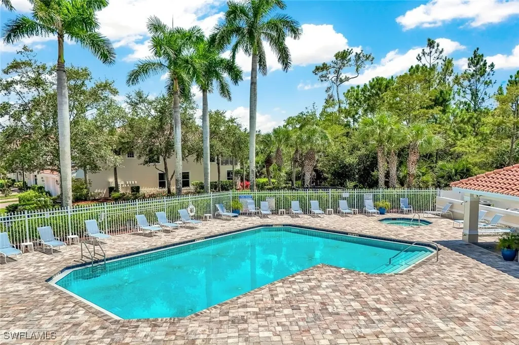 1295 Henley Street Naples FL 34105