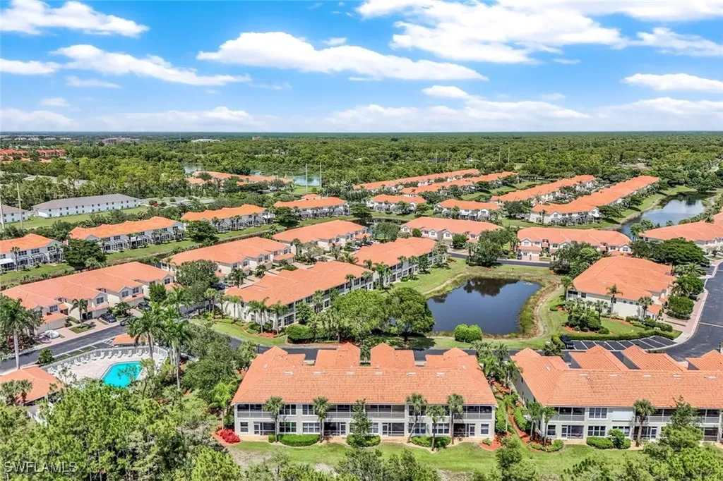 1295 Henley Street Naples FL 34105