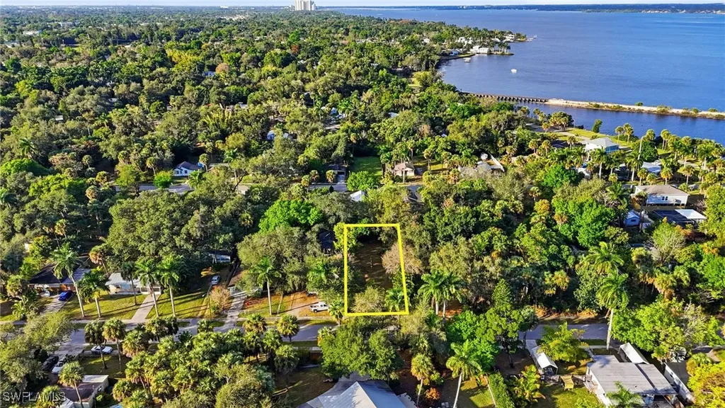 228 Delray Avenue Fort Myers FL 33905