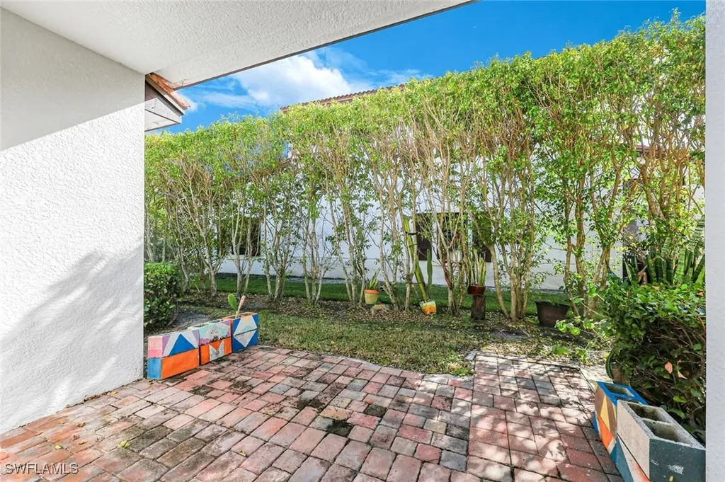 7890 Bristol Circle Naples FL 34120