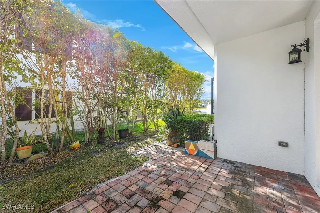 7890 Bristol Circle Naples FL 34120