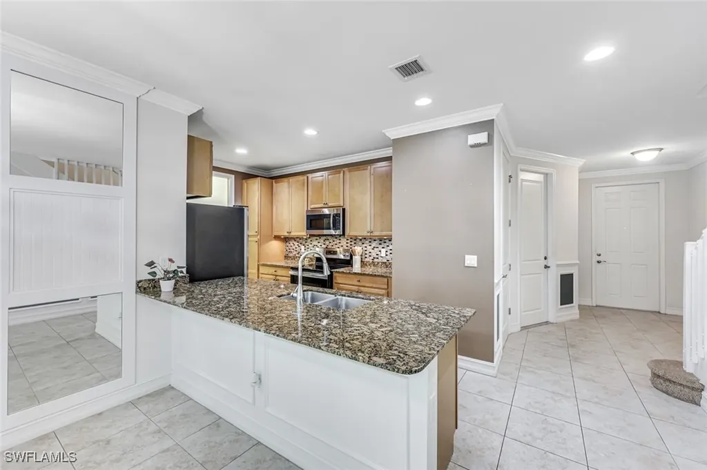 7890 Bristol Circle Naples FL 34120