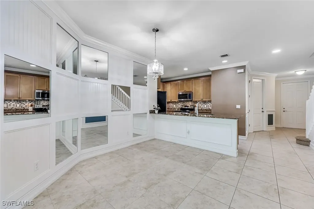 7890 Bristol Circle Naples FL 34120